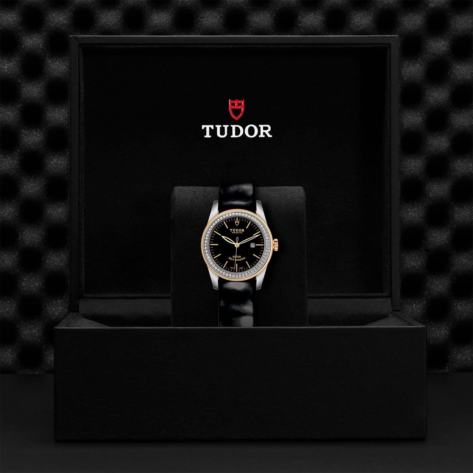 TUDOR Glamour Date