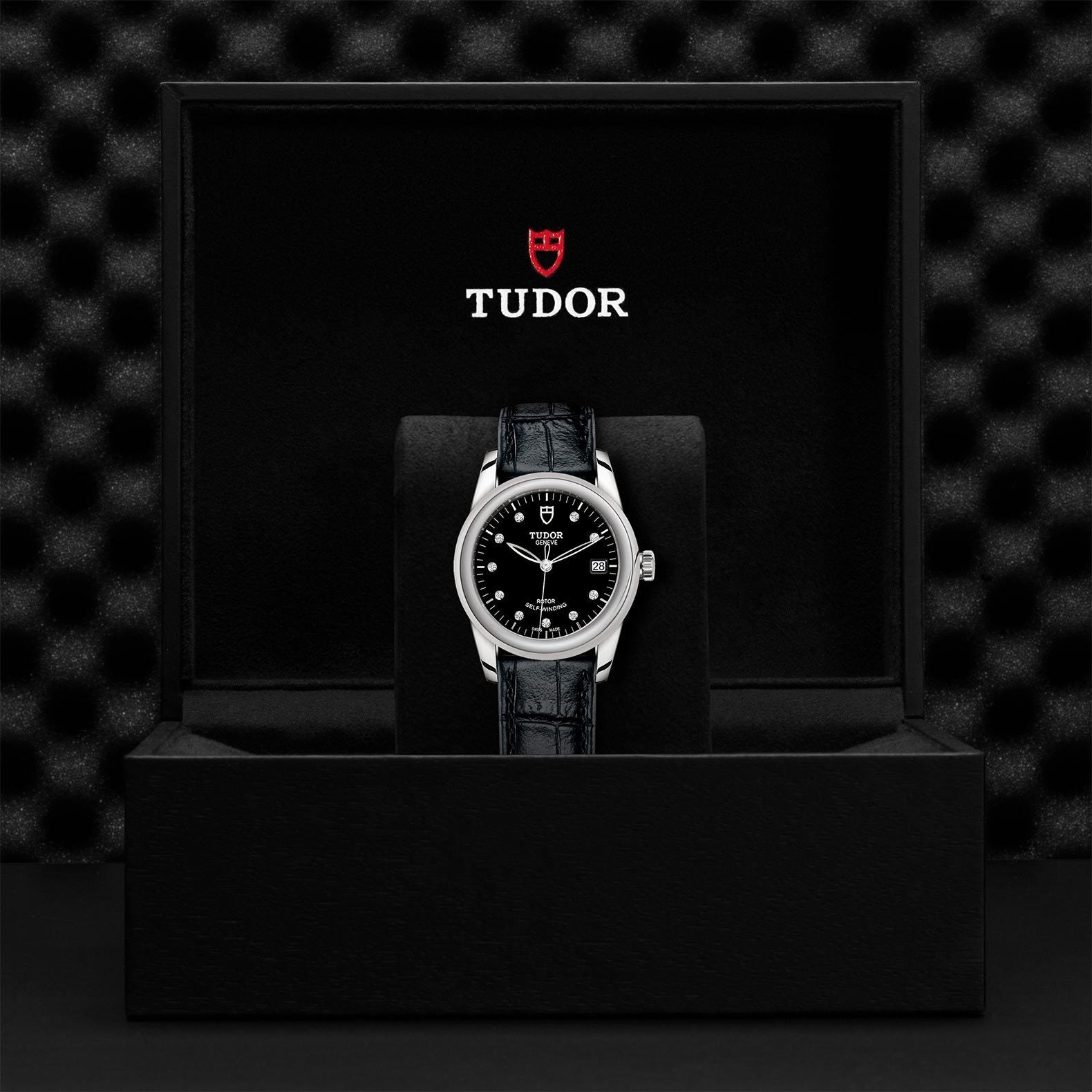 TUDOR Glamour Date