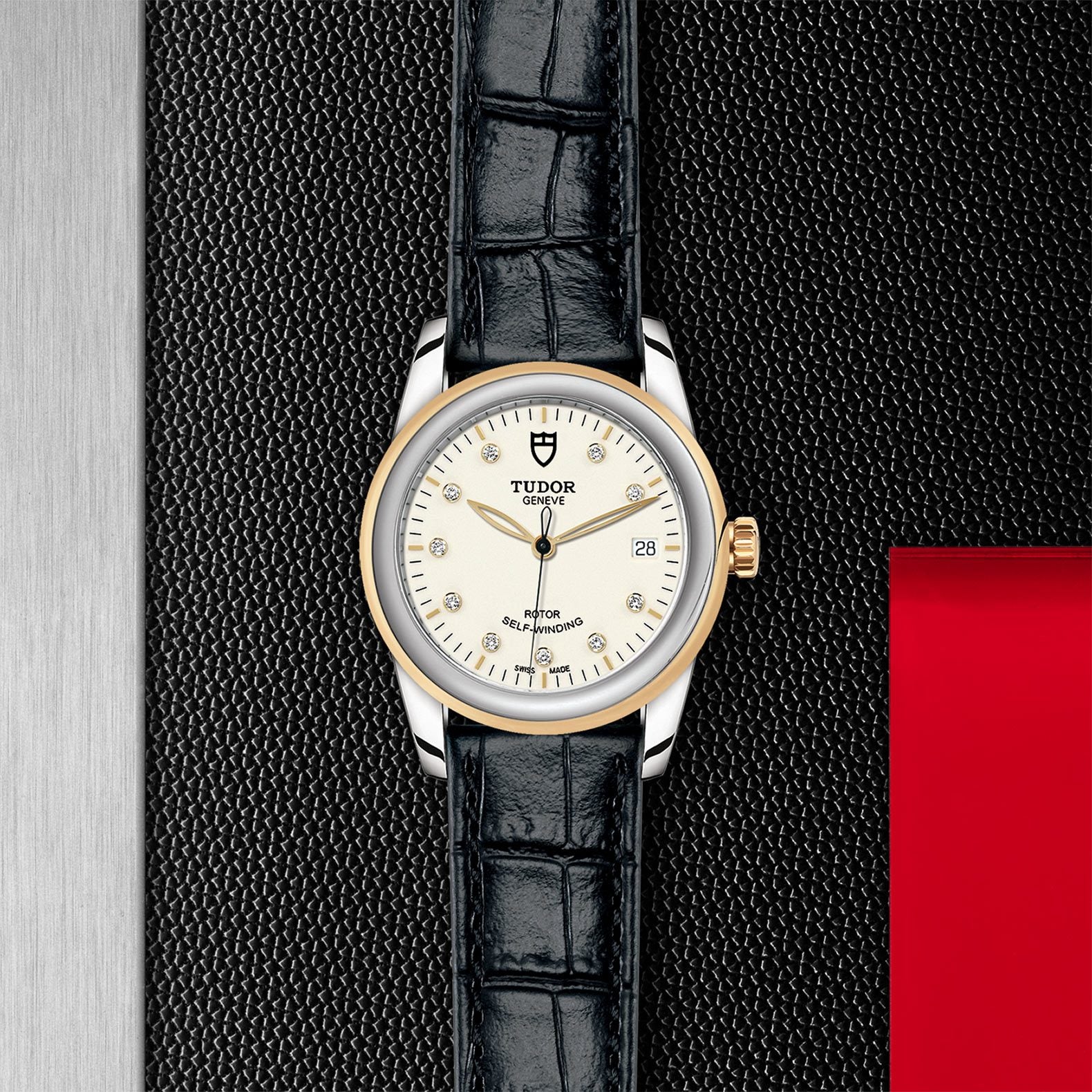 TUDOR Glamour Date