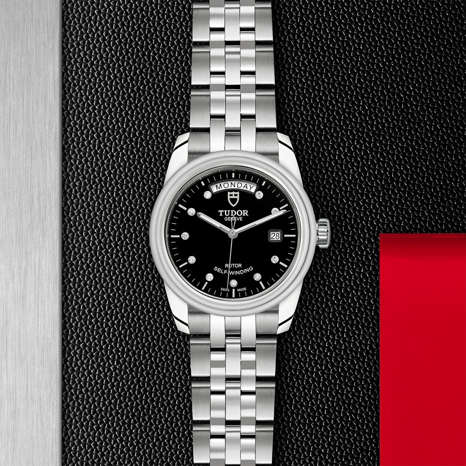 TUDOR Glamour Date+Day