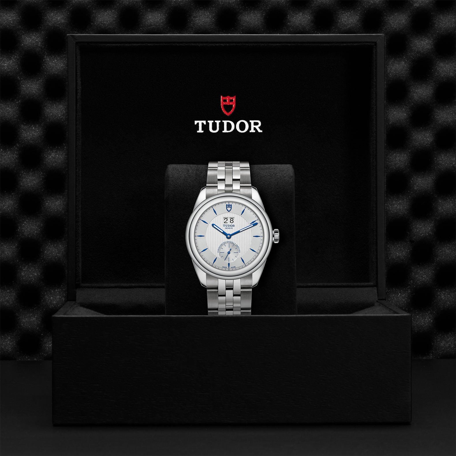 TUDOR Glamour Double Date