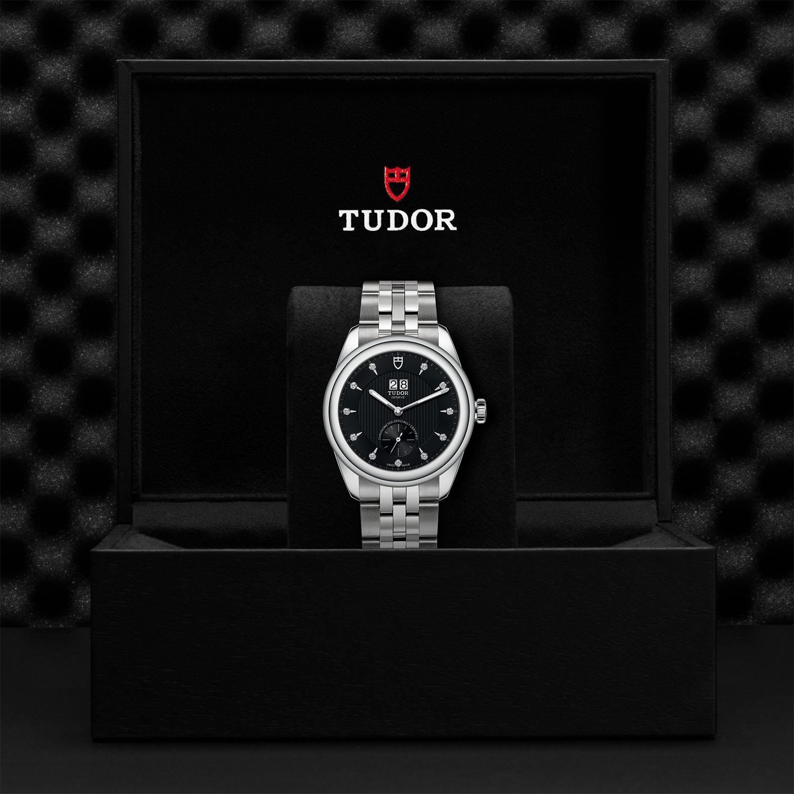 TUDOR Glamour Double Date