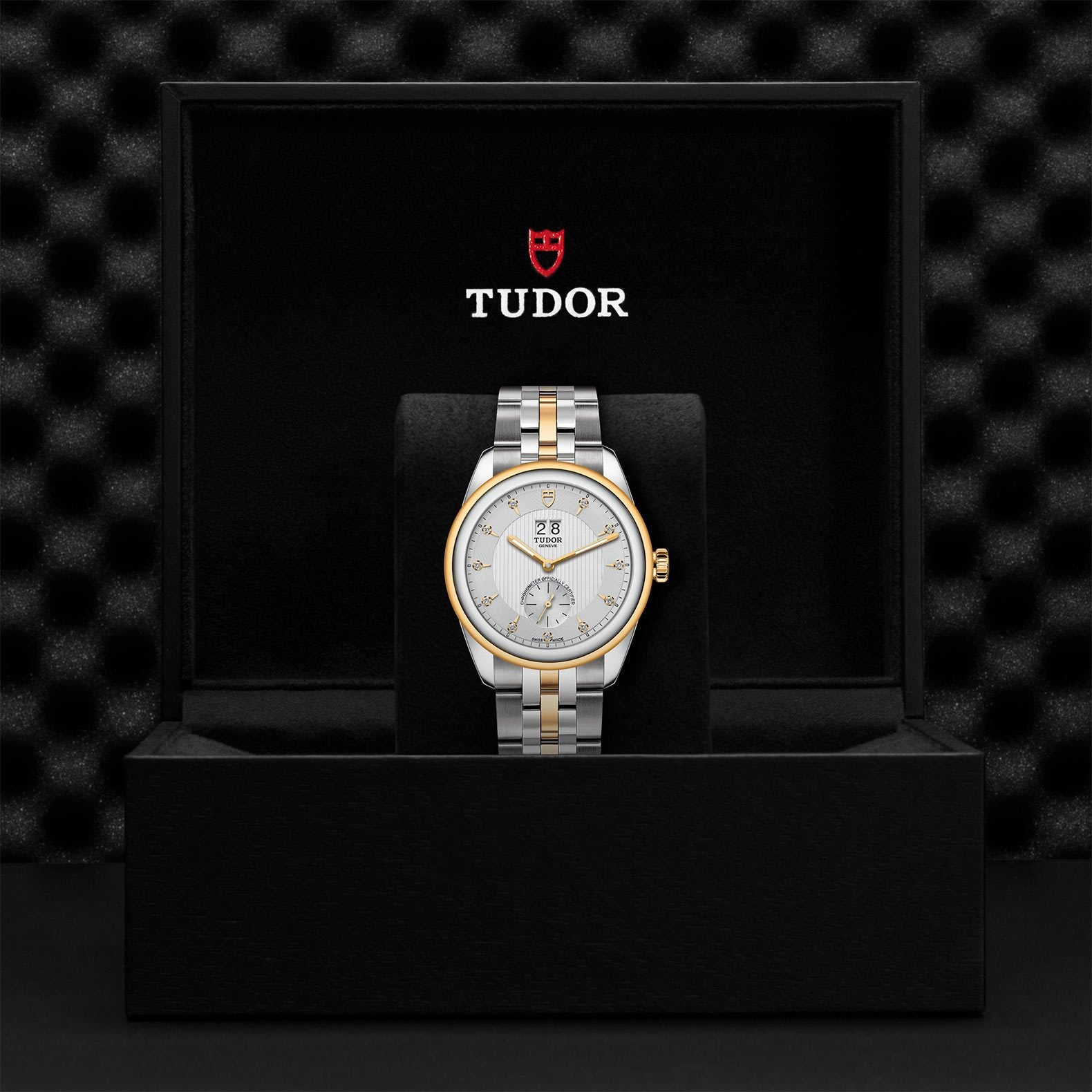 TUDOR Glamour Double Date