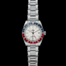 Load image into Gallery viewer, TUDOR Black Bay GMT
